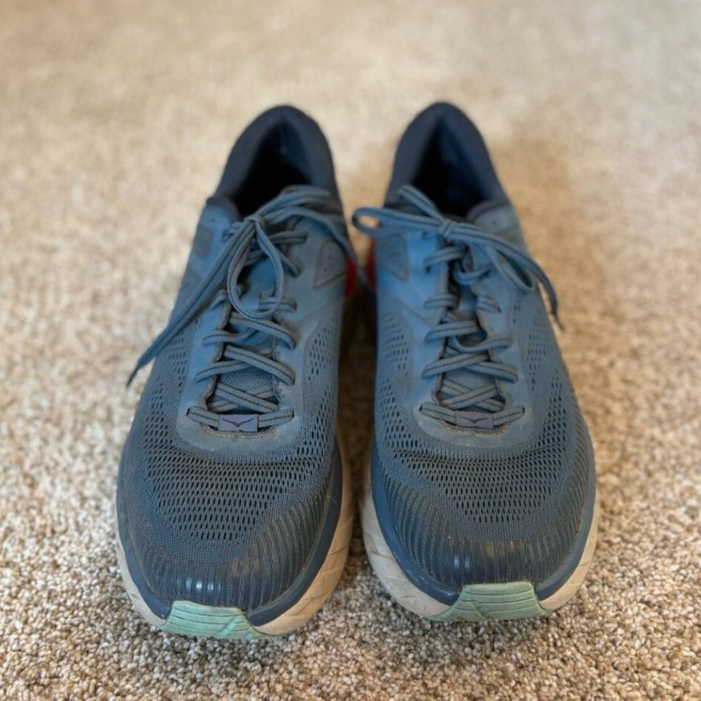 Men’s Hoka Bondi 7 Athletic Shoes Size 12